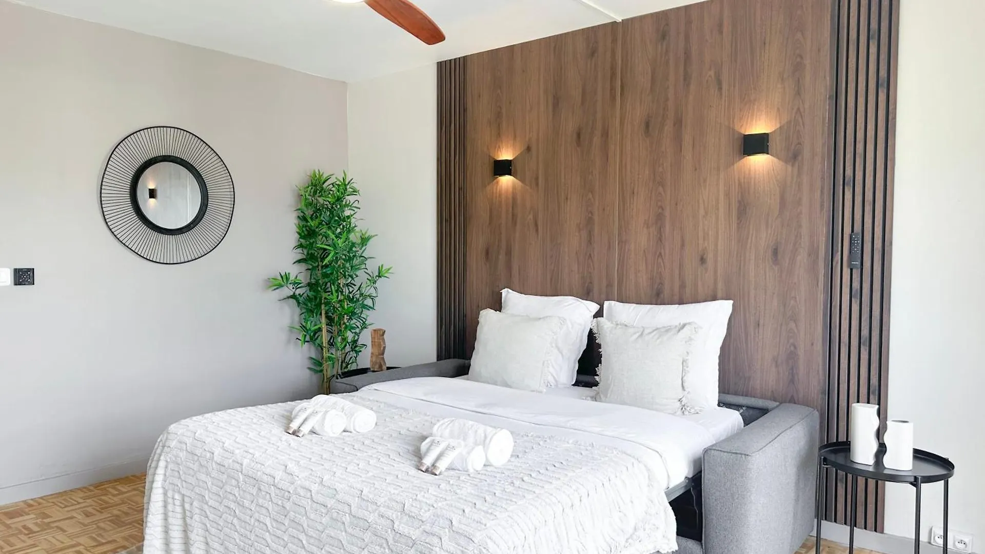Brand-new With Eiffel Tower View Apartment Paris
